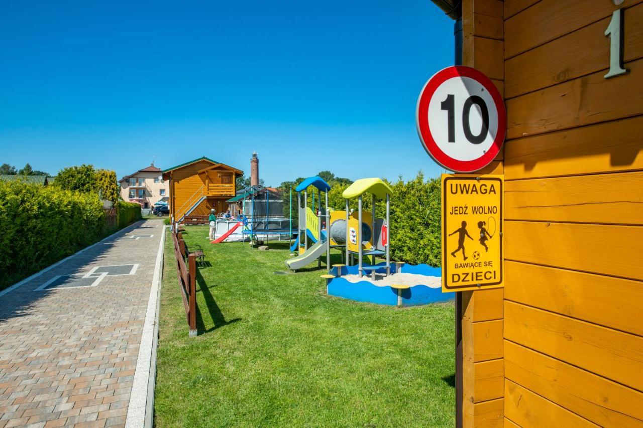 Domki, Apartamenty I Restauracja Wloczega Gąski Exterior photo