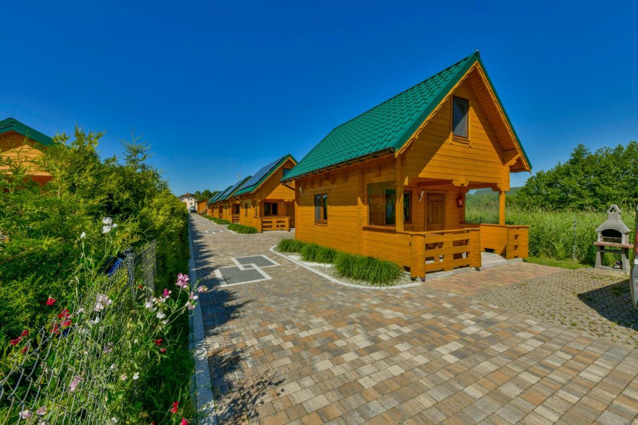 Domki, Apartamenty I Restauracja Wloczega Gąski Exterior photo