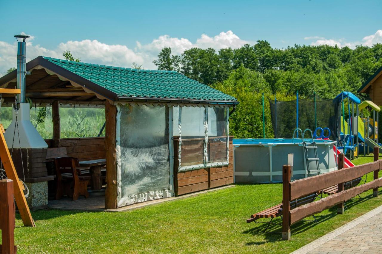 Domki, Apartamenty I Restauracja Wloczega Gąski Exterior photo